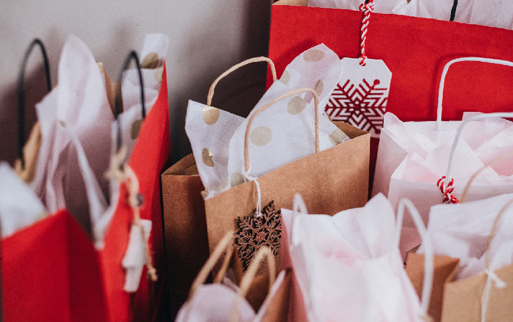 Shop Smart, Shop Secure: Your Definitive Handbook for Online Holiday Bliss - By Lynch Solicitors