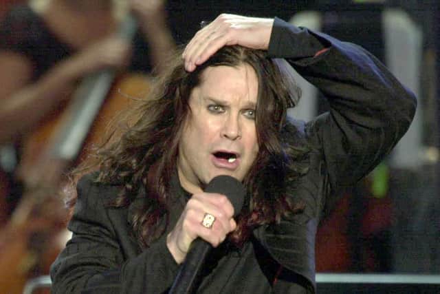 In 2020, Ozzy revealed he was diagnosed with Parkinson’s disease and he cancelled his North American tour at the time due to undergoing medical treatment.