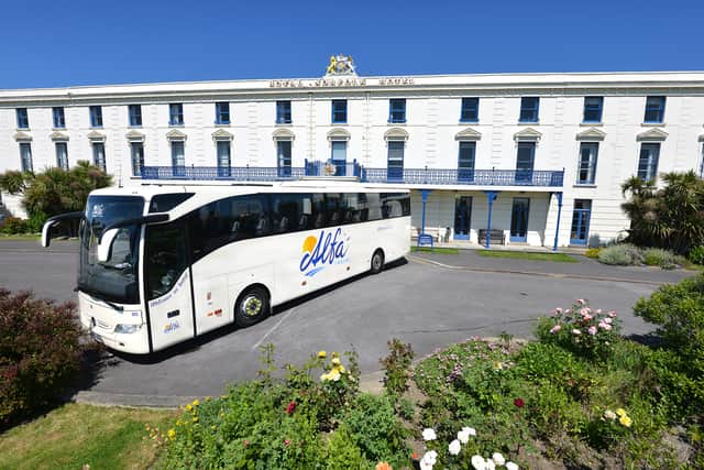 A coach tour through the Scottish isles