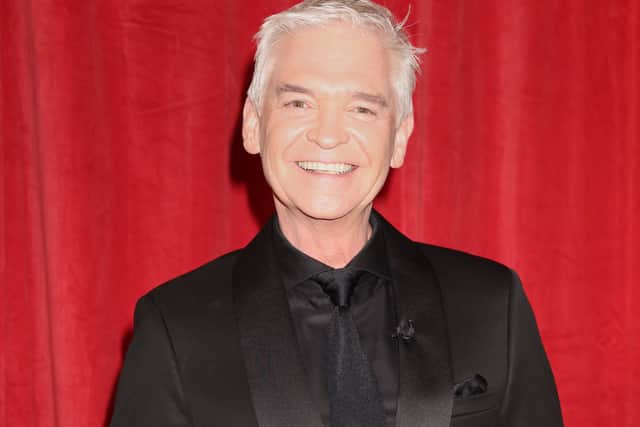 Asked how old his former ITV colleague was at this stage, Schofield said: “20, 21.”