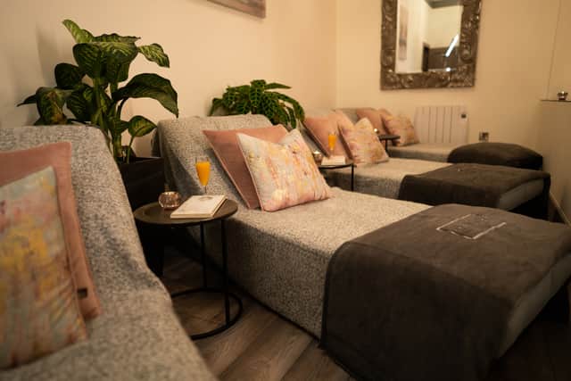 Begin your journey with full access to our pool, steam room, sauna and jacuzzi. Continue to The Spa for 70 minutes of pure indulgence, with a hot stone back, neck and shoulder massage, a mini facial including a hot oil scalp massage, lower leg, foot massage, hand and arm massage.