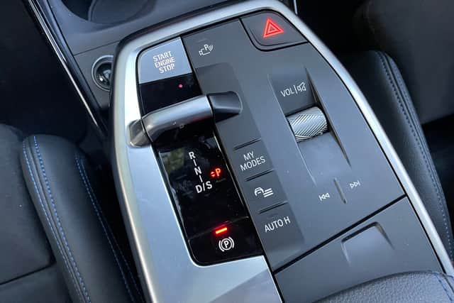 The whole dashboard looks super smart and the single piece of glass certainly gives the Active Tourer not only a very modern feel but also a surprisingly luxurious one in what is, essentially, a family bus. But what looks good is not always the best.