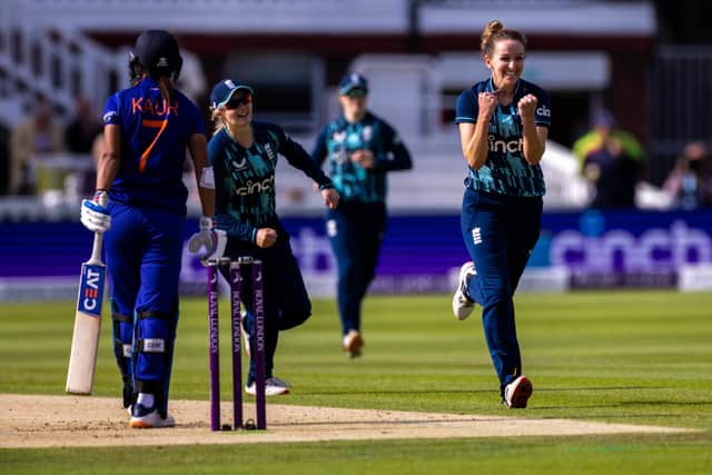 There has traditionally been an unwritten convention that a bowler should warn a batter with a tendency to back up too far that they could run them out.