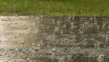 ALERT: Risk of spot flooding as Met Éireann issues weather warning for FIVE counties