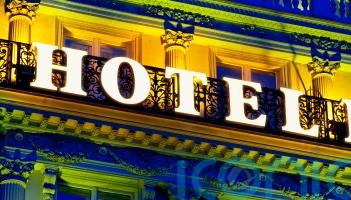 REVEALED: Which is cheaper - hotel or Airbnb? - study