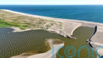 Government gives 700,000 euro to tackle pollution at saltwater lagoon