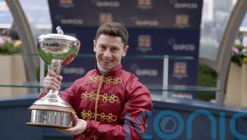 Murphy and Constitution Hill get acquainted at Seven Barrows