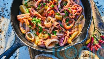 Gennaro Contaldo&rsquo;s stewed squid and potatoes recipe