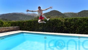 Travelling with teens this year? 9 ways to have a happy holiday with less screen time