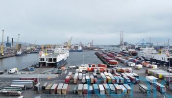 Investigation launched after oil spill at Dublin Port