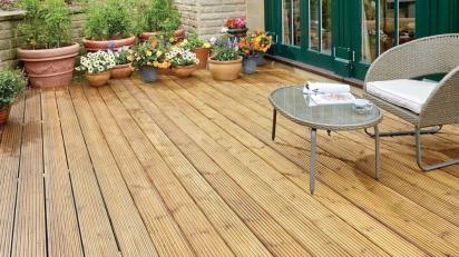 Paint Like a Pro: How to revive your decking