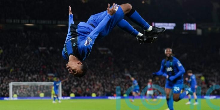 Man Utd and Bournemouth take a point each from chaotic eight-goal thriller