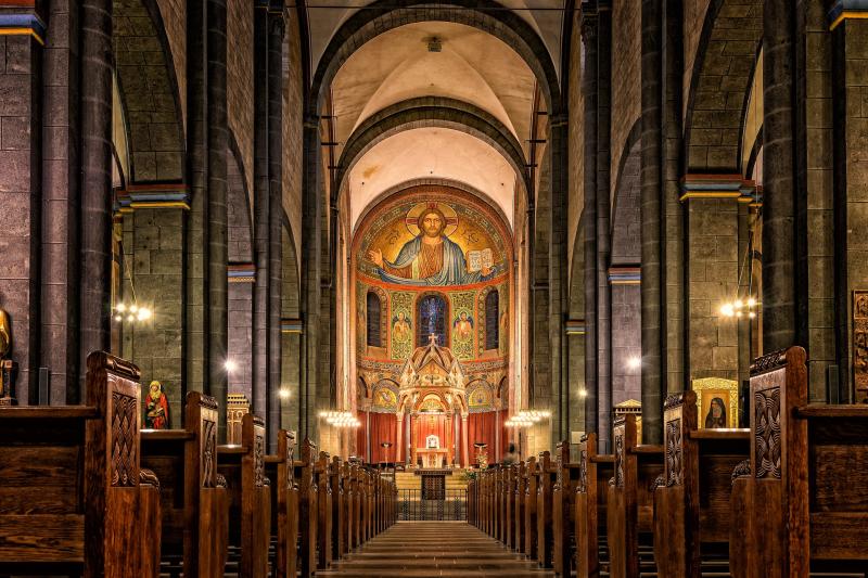 Helpful tips on how to write the perfect eulogy
