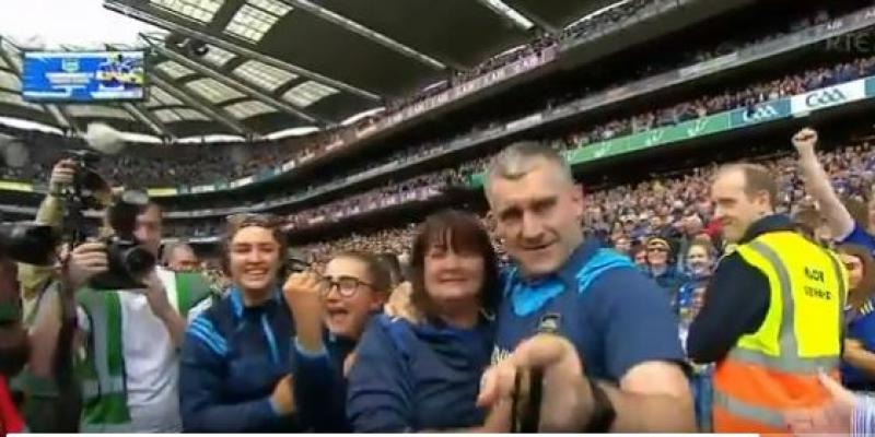 Tipp boss Liam Sheedy took time out of All Ireland celebrations to sympathise with family of late hurling friend in Kildare 