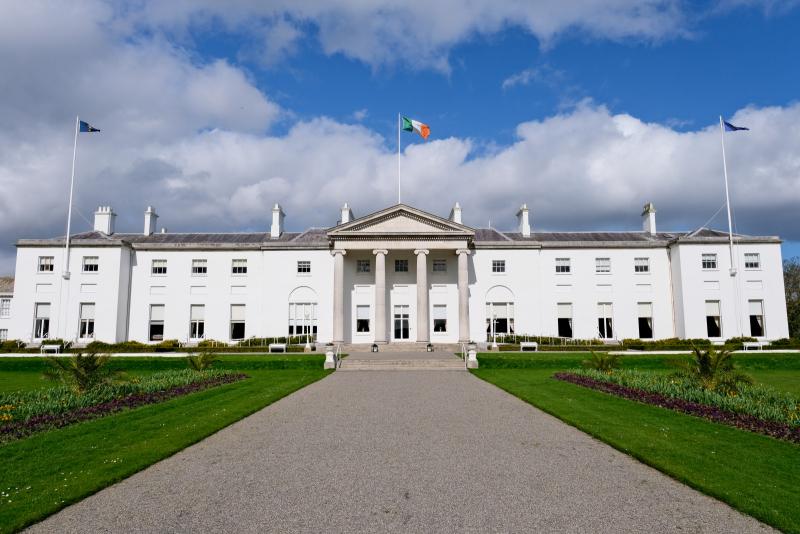 &Aacute;ras an Uachtar&aacute;in