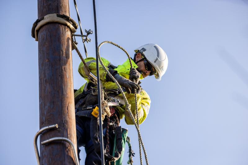 LATEST: 'Unprecedented' numbers without power amid 'damaging and destructive' Storm Éowyn
