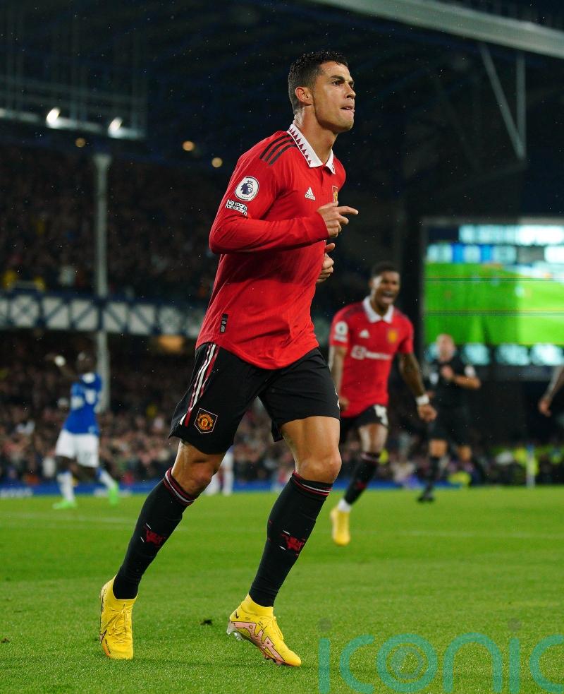 Cristiano Ronaldo hits 700th club goal to give Man United victory at Everton