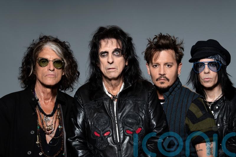 Johnny Depp to tour UK with rock band Hollywood Vampires next summer