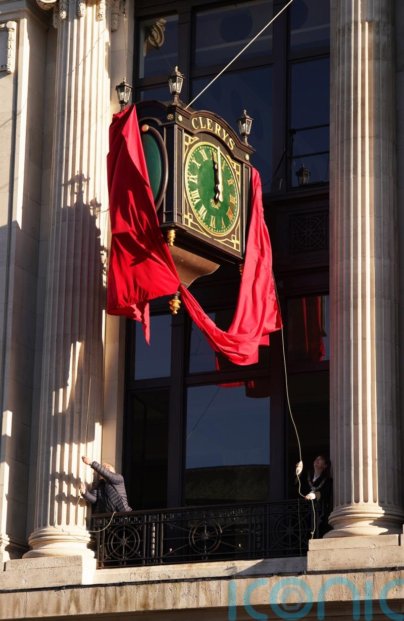 Dublin&rsquo;s landmark Clerys clock ticks back into action