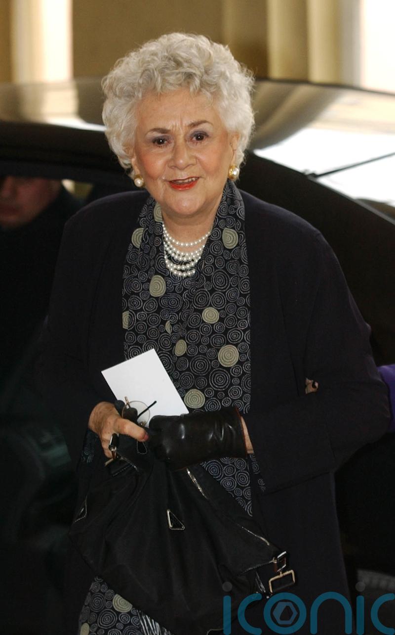Award-winning actress Dame Joan Plowright dies aged 95