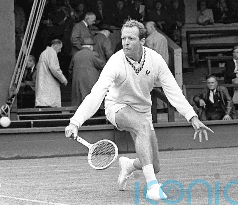Grand slam champion Fred Stolle dies aged 86