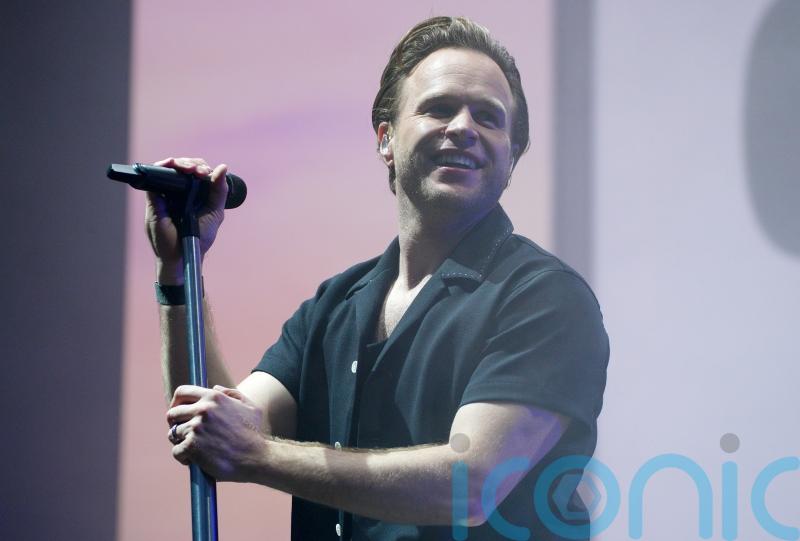 Olly Murs cancels two UK tour dates after contracting respiratory infection