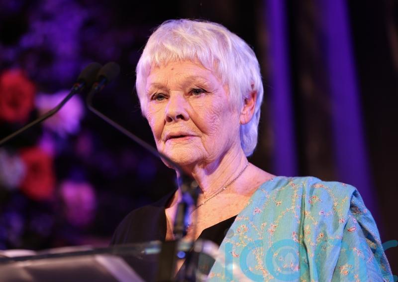 Judi Dench: Government must give people with dementia earlier diagnosis