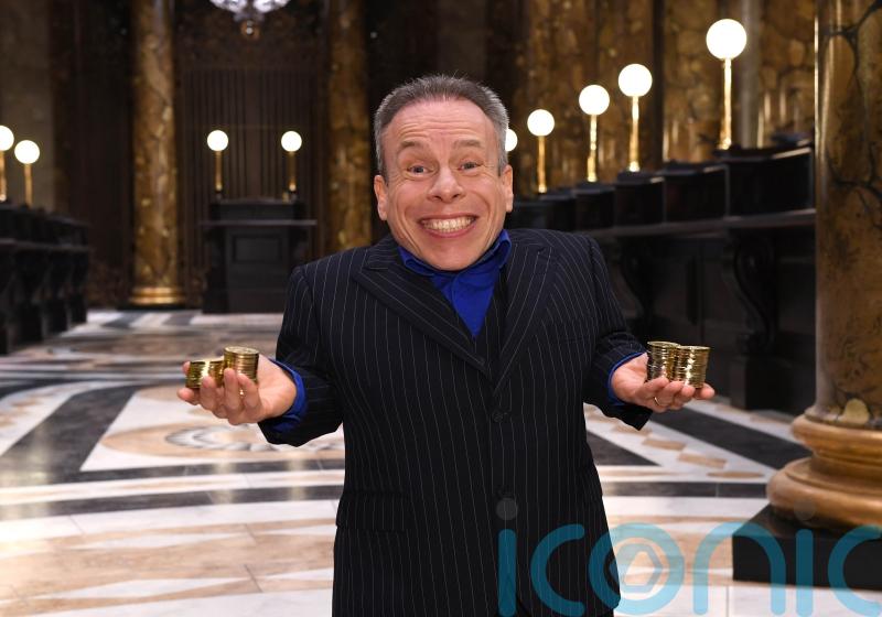 Warwick Davis to reprise Professor Flitwick role in Harry Potter TV series