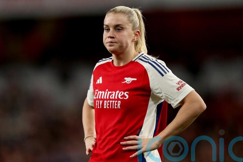 Renee Slegers thrilled to keep ‘impressive player’ Alessia Russo at Arsenal