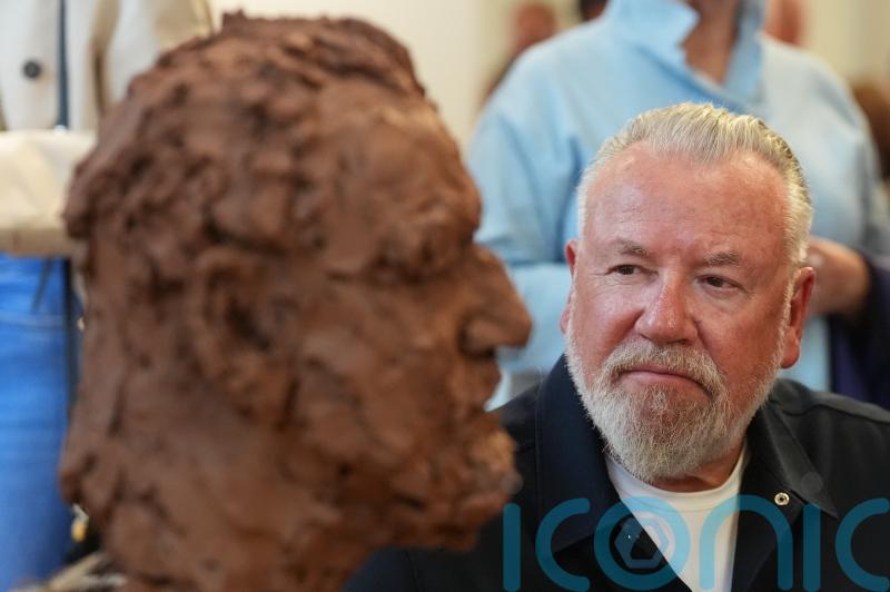 Ray Winstone says live sculpting event for veterans’ charity was a ‘no-brainer’
