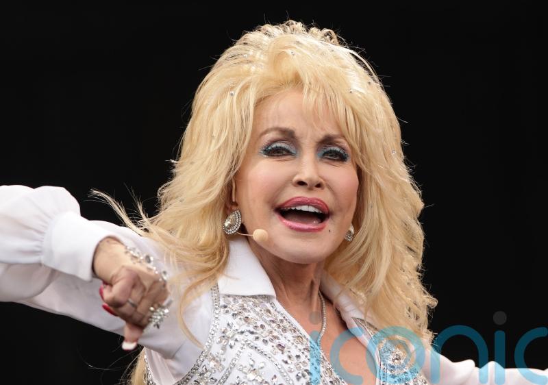 Dolly Parton’s sister ‘up all night praying’ as singer battles health problems