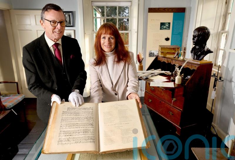 Farm where Burns wrote Auld Lang Syne &lsquo;to be restored if &pound;12m can be raised&rsquo;