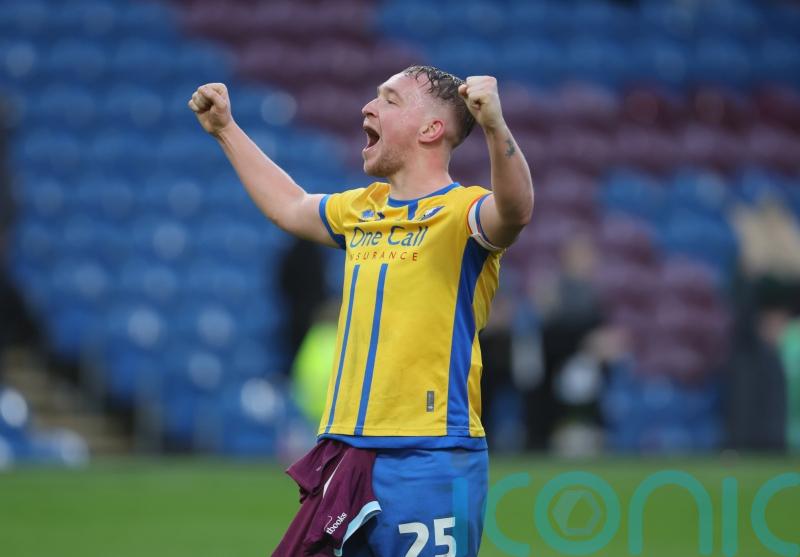 Louis Reed &lsquo;took his moment&rsquo; to fire Mansfield past Burnley in the FA Cup