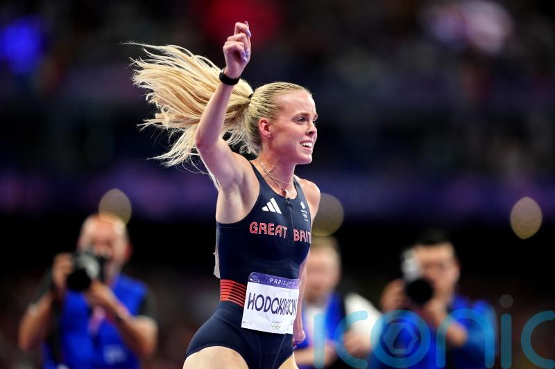 Keely Hodgkinson sets new world 800m indoor record