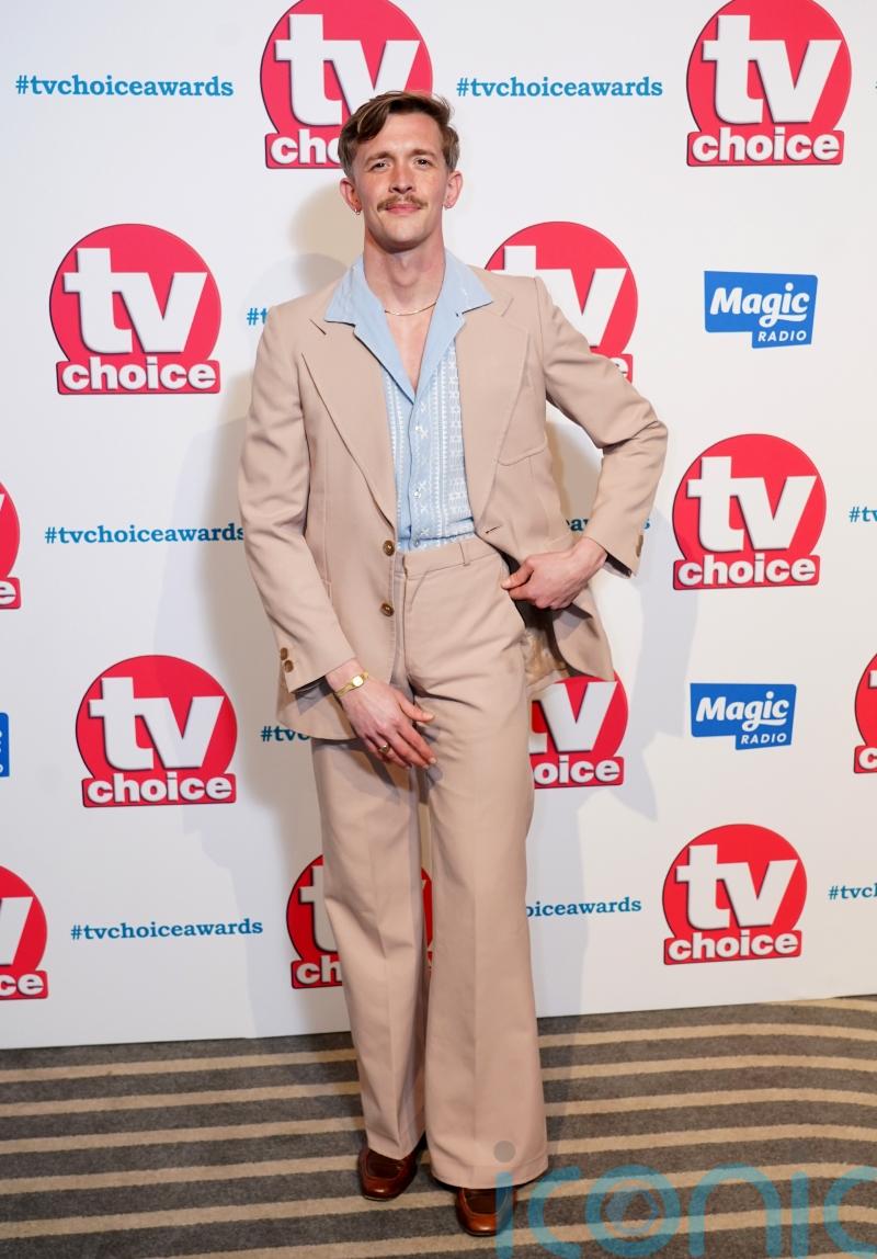 The Traitors star Stephen Libby auctioning clothes