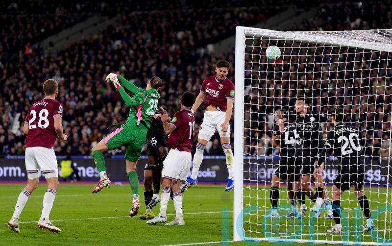 Man City watch Premier League title bid falter after being held by West Ham