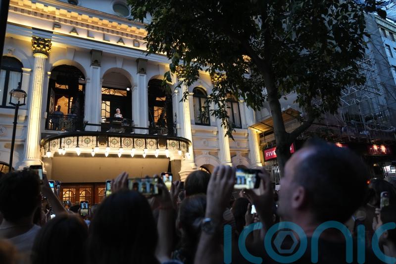 Rachel Zegler hails balcony performance in Evita as &lsquo;amazing&rsquo; and &lsquo;innovative&rsquo;