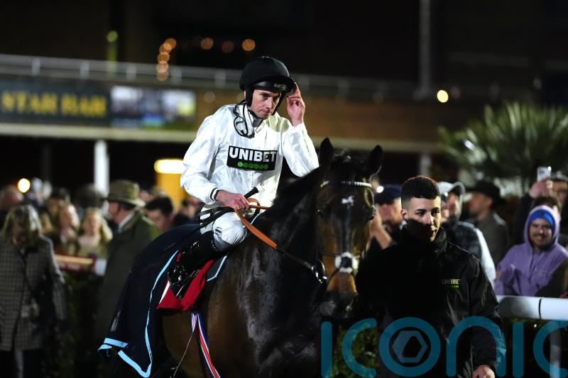 Henderson to &lsquo;stick to the plan&rsquo; after Hill awarded rating