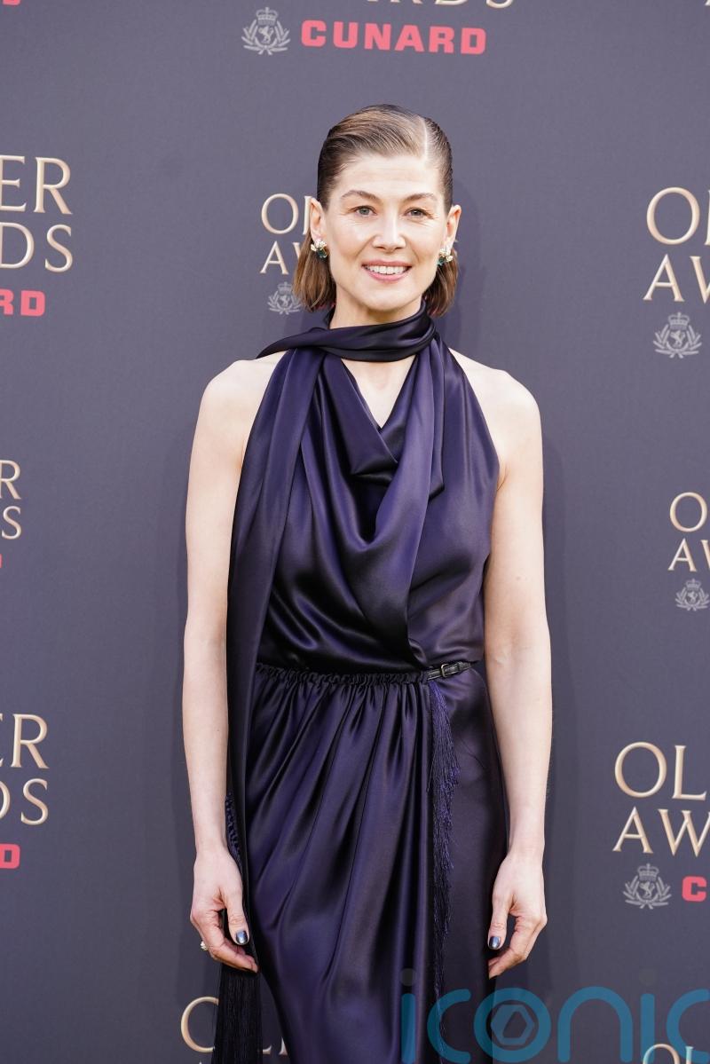 Rosamund Pike hails theatre as her &lsquo;first love&rsquo;