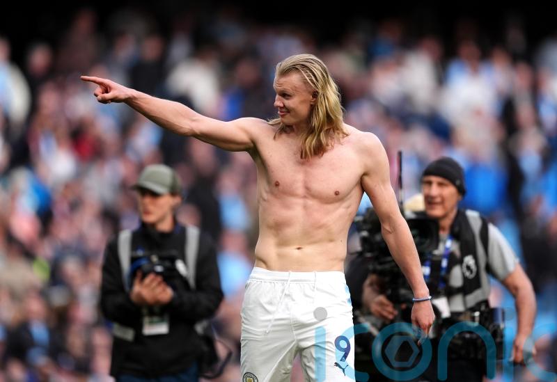 Monday&rsquo;s briefing: Haaland shoots down Gunners as Moyes moans about derby defeat