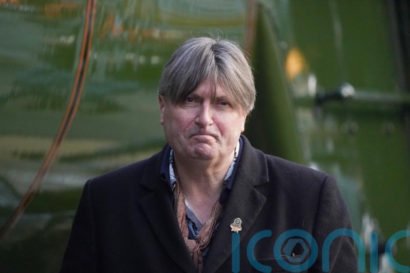 Poet laureate Simon Armitage pens London Zoo poem to celebrate 200 years of ZSL